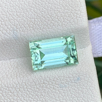 Green Tourmaline ring
baguette cut green tourmaline close up
premium green tourmaline gemstone