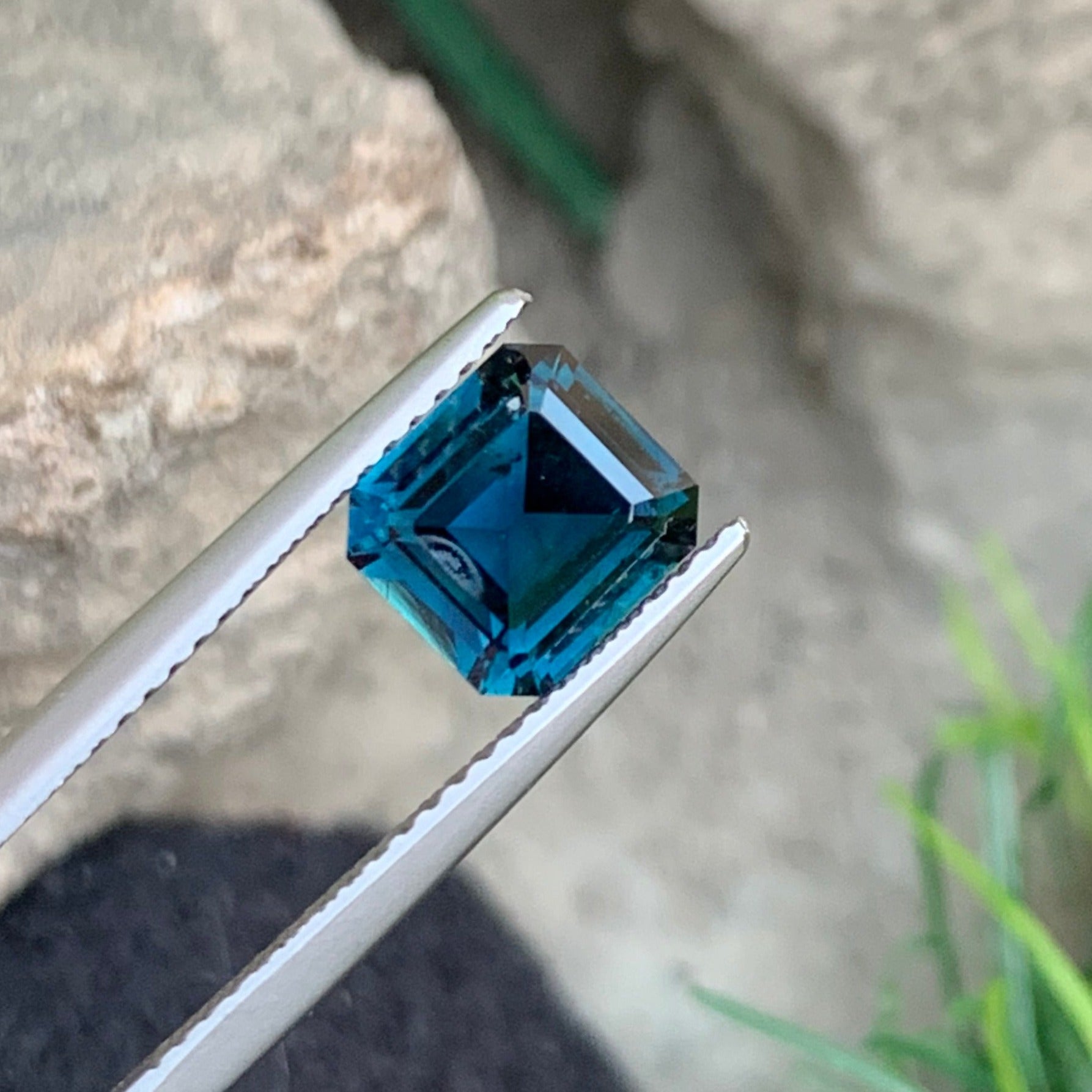 Loose ink blue tourmaline
Blue Tourmaline Healing Properties
Throat Chakra Gemstone
Buy Blue Tourmaline Online