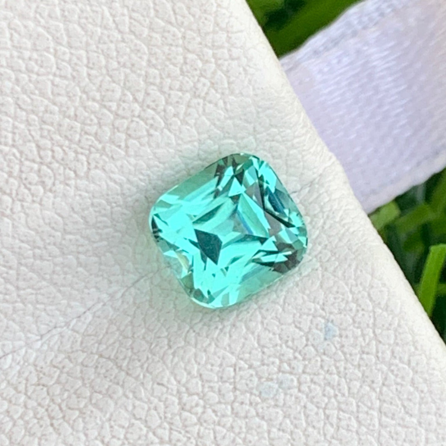 blue green tourmaline loose stone
premium tourmaline gemstone
