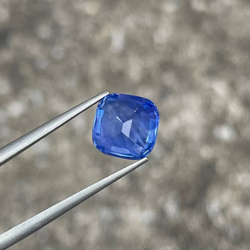 blue sapphire gemstone cushion cut
natural sri lankan blue sapphire gemstone