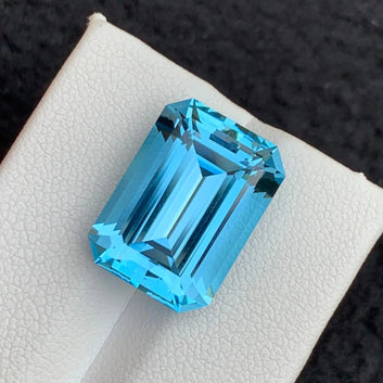 Swiss Blue Topaz: Exquisite 17.30 Carats Emerald Cut Gemstone from Africa