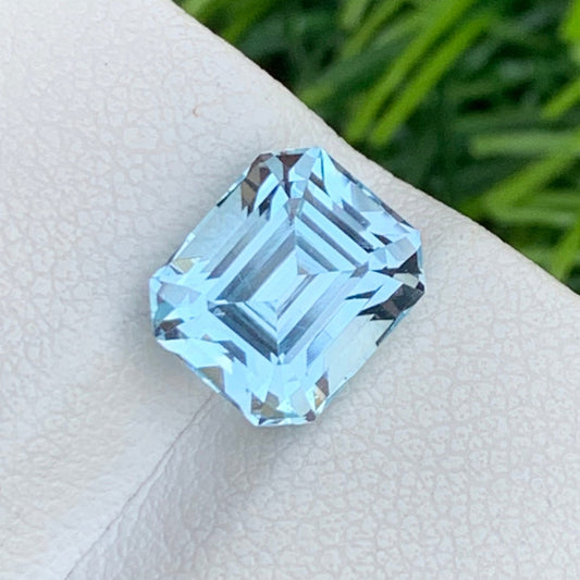 Buy Swiss Blue Topaz Gemstone 3.80 Cts – Emerald Cut | Natural Blue Topaz from Africa