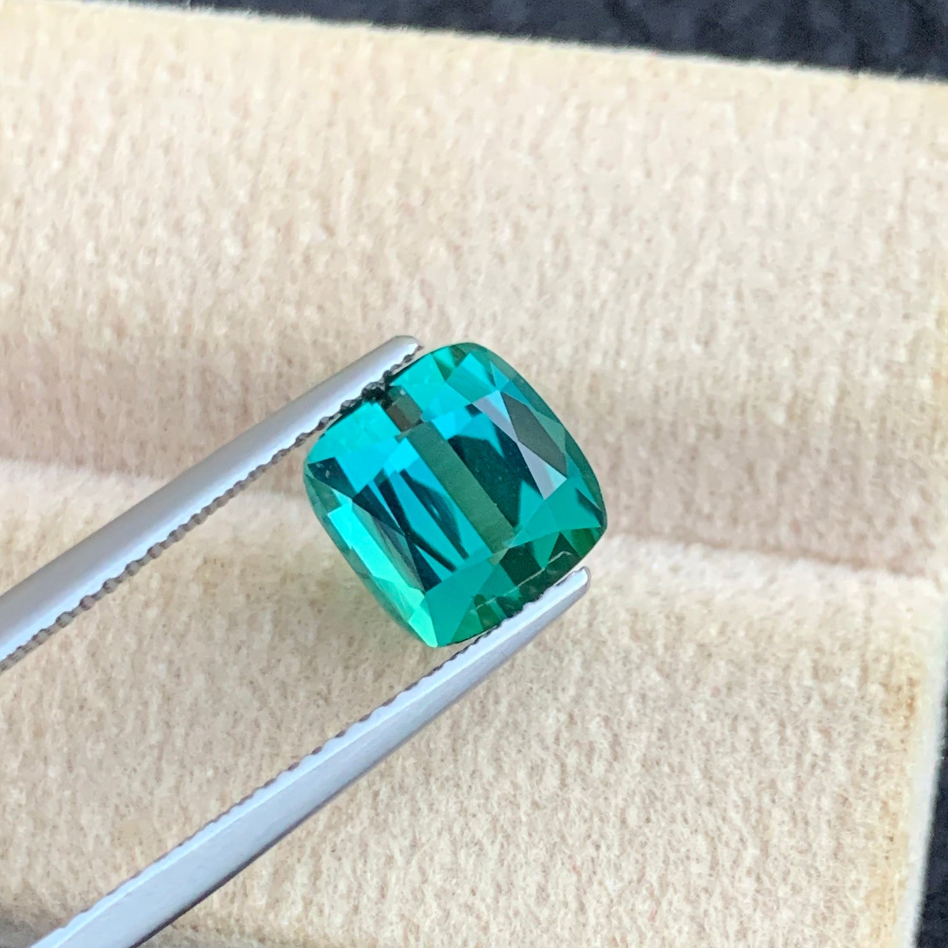 Bluish Green Tourmaline
Bluish Green Tourmaline jewelry