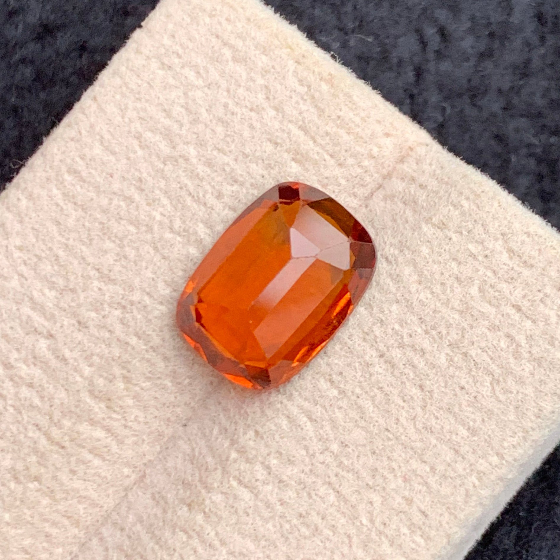 cushion cut orange hessonite garnet loose gemstone

untreated hessonite garnet SI clarity gemstone
