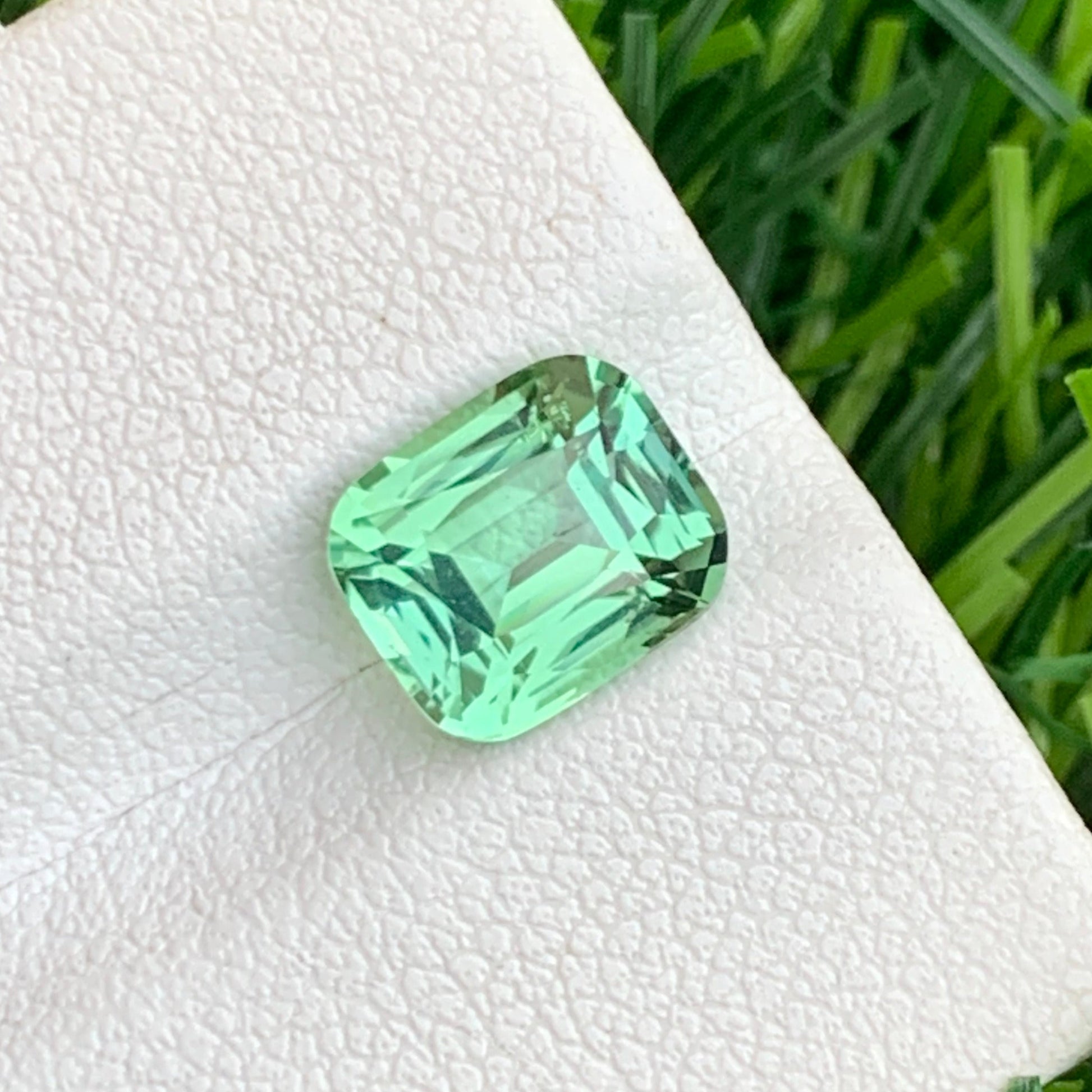 Apple Green Tourmaline Jewelry
cushion cut tourmaline for ring

apple green tourmaline gemstone jewelry

rare green tourmaline loose gemstone