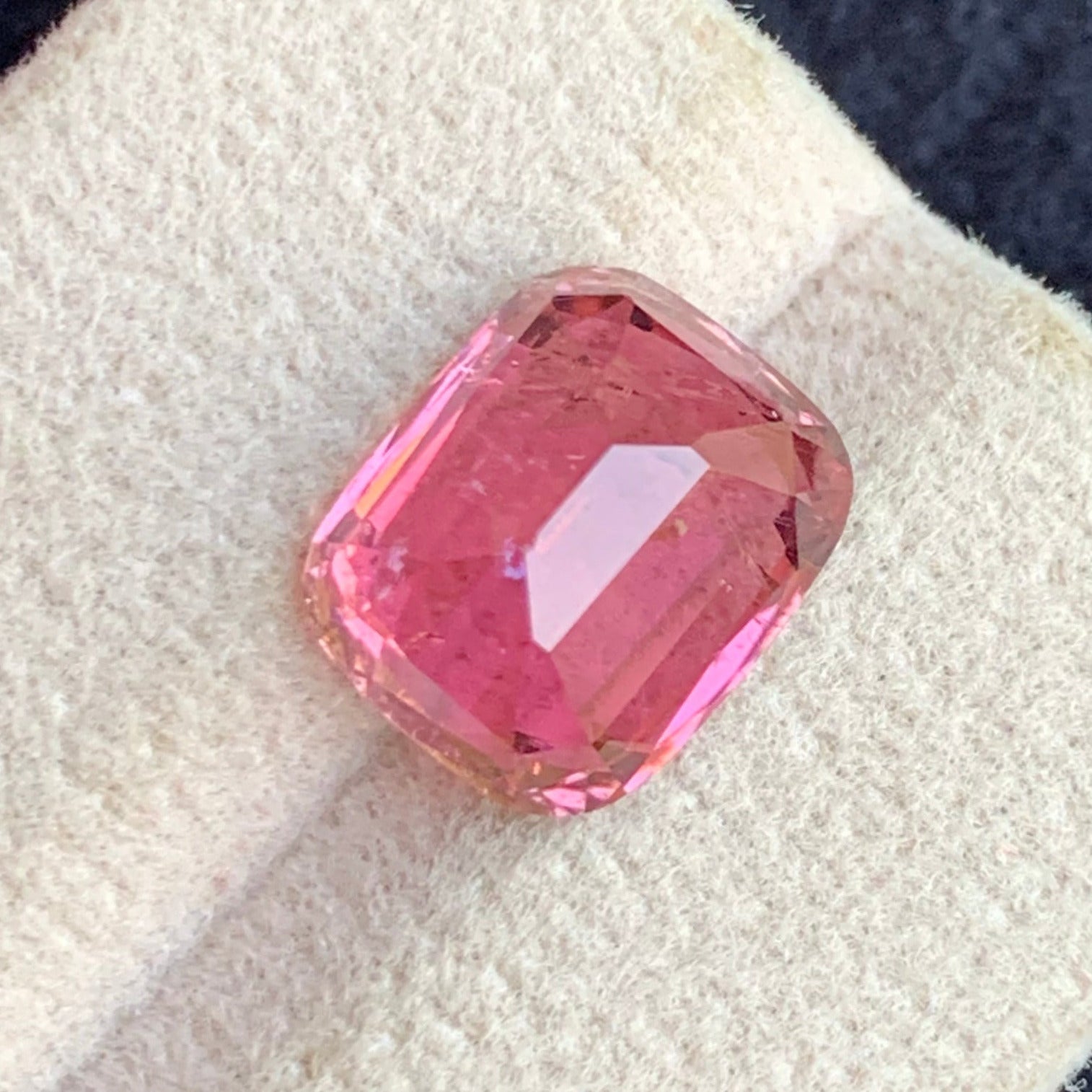 deep pink rubellite gemstone vvs clarity
afghan rubellite tourmaline gemstone