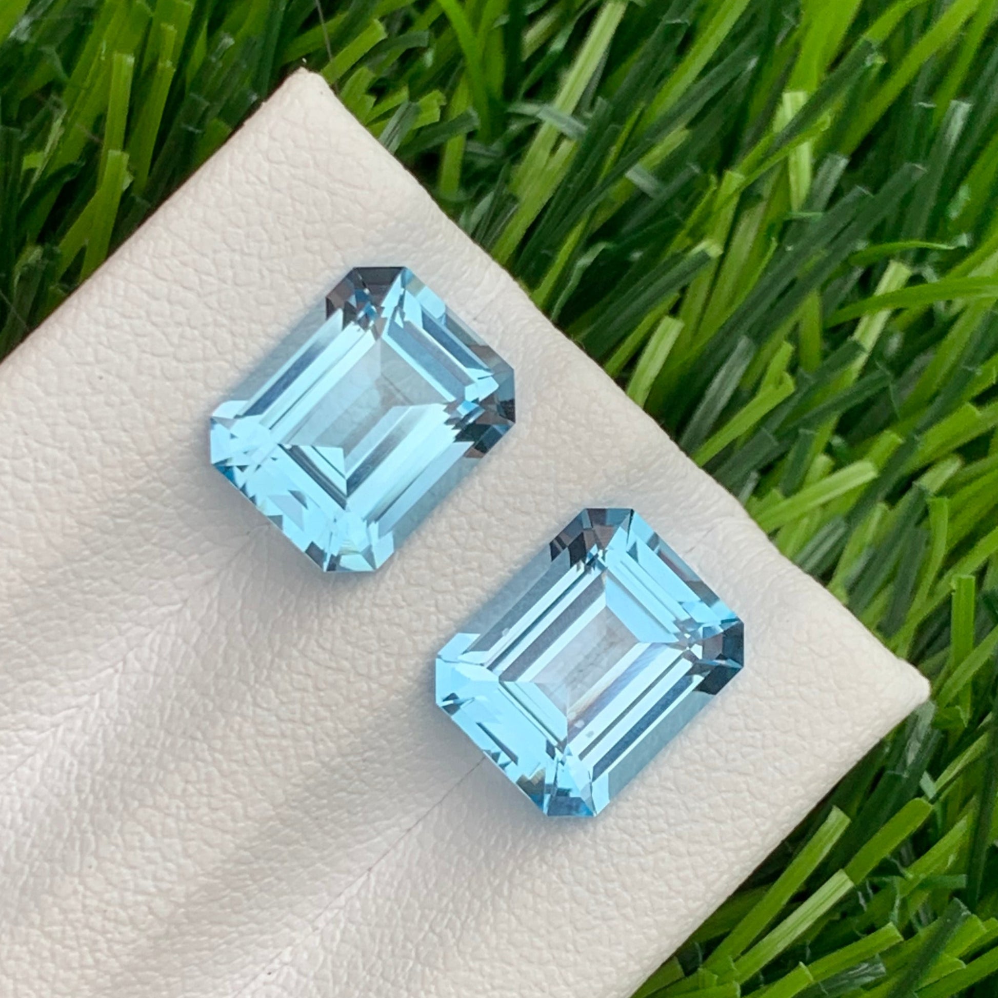 emerald cut blue topaz earrings pair

natural swiss blue topaz gemstones
