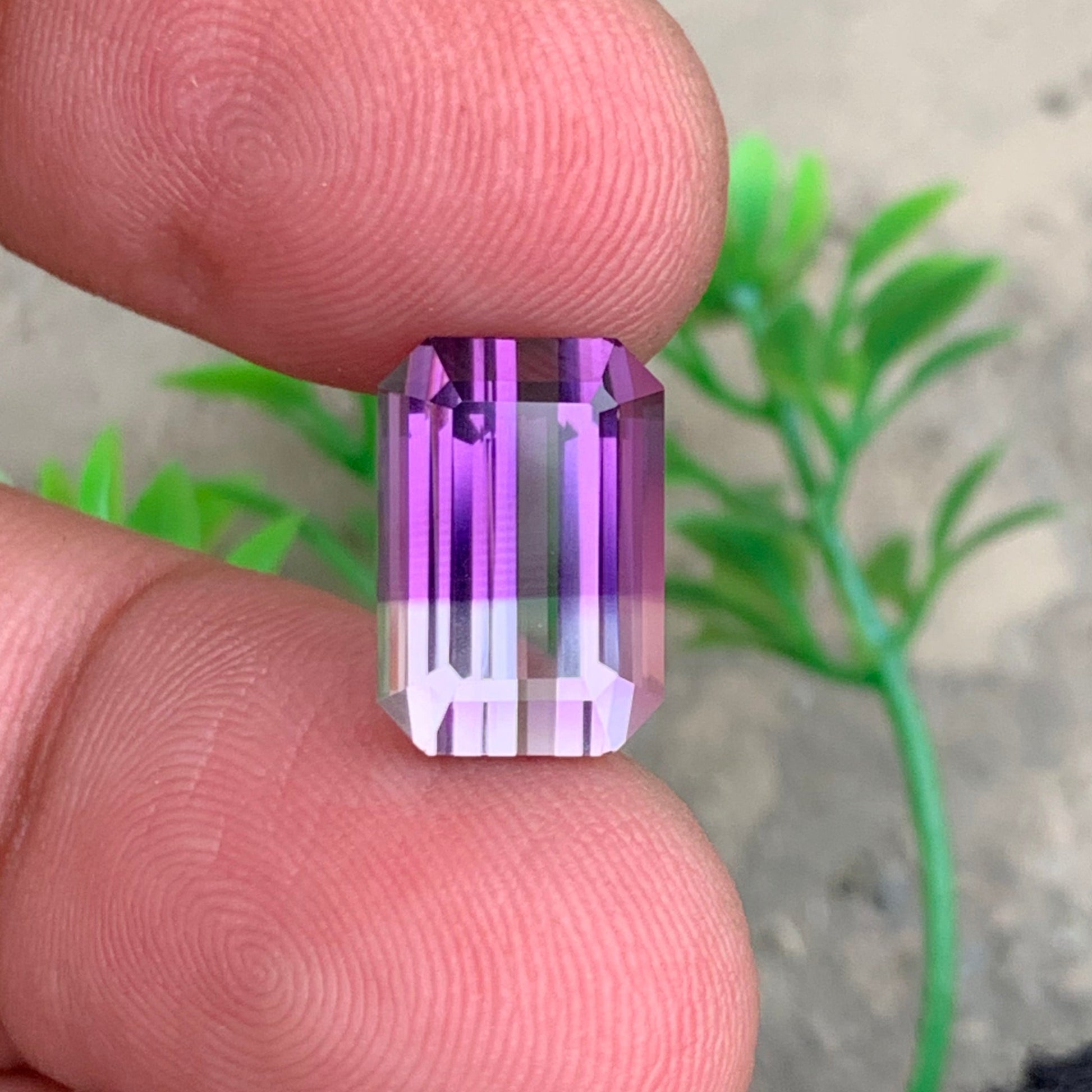 Bicolor Faceted Amethyst 
natural quartz bicolor amethyst

collector bicolor amethyst gemstone

loose amethyst gemstone USA