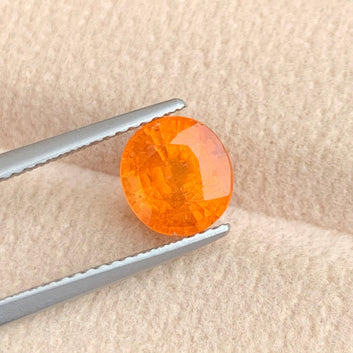 natural spessartite garnet gemstone
oval cut spessartite garnet