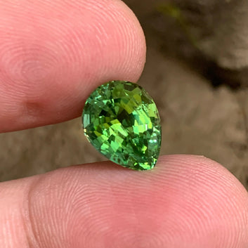 4.95 Carats Pear-Shaped Apple Green & Mint Green Tourmaline Gemstone