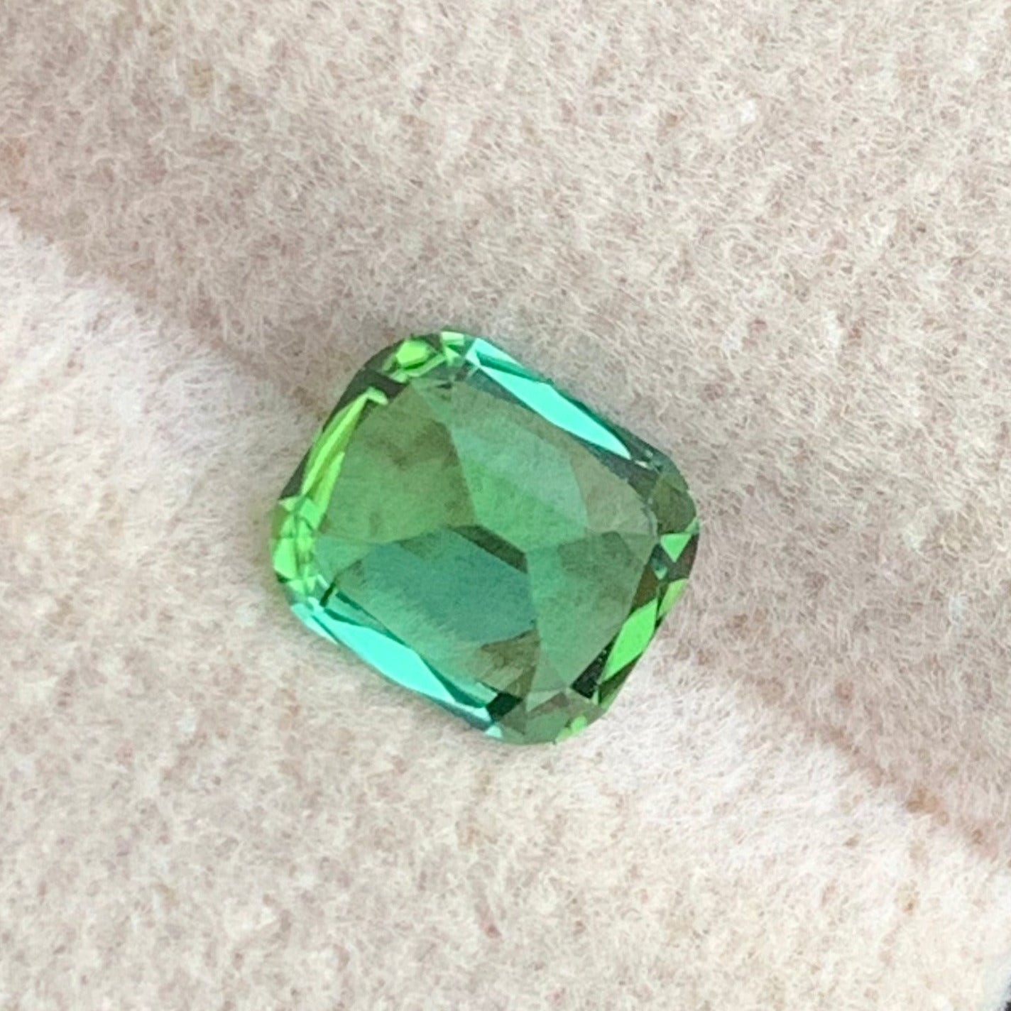 forest green tourmaline for ring jewelry
small size natural tourmaline gemstone