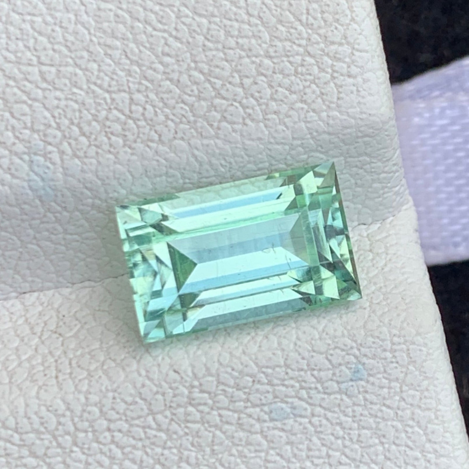 green tourmaline gemstone for rings
natural tourmaline vvs clarity green