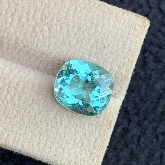Seafoam Appatite
Seafoam Appatite jewelry
greenish yellow tourmaline 4.18 carats baguette cut
natural green yellow tourmaline gemstone Afghanistan
