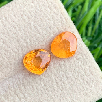 Orange Garnet Pair
heart cut spessartite garnet

natural spessartite garnet gemstones