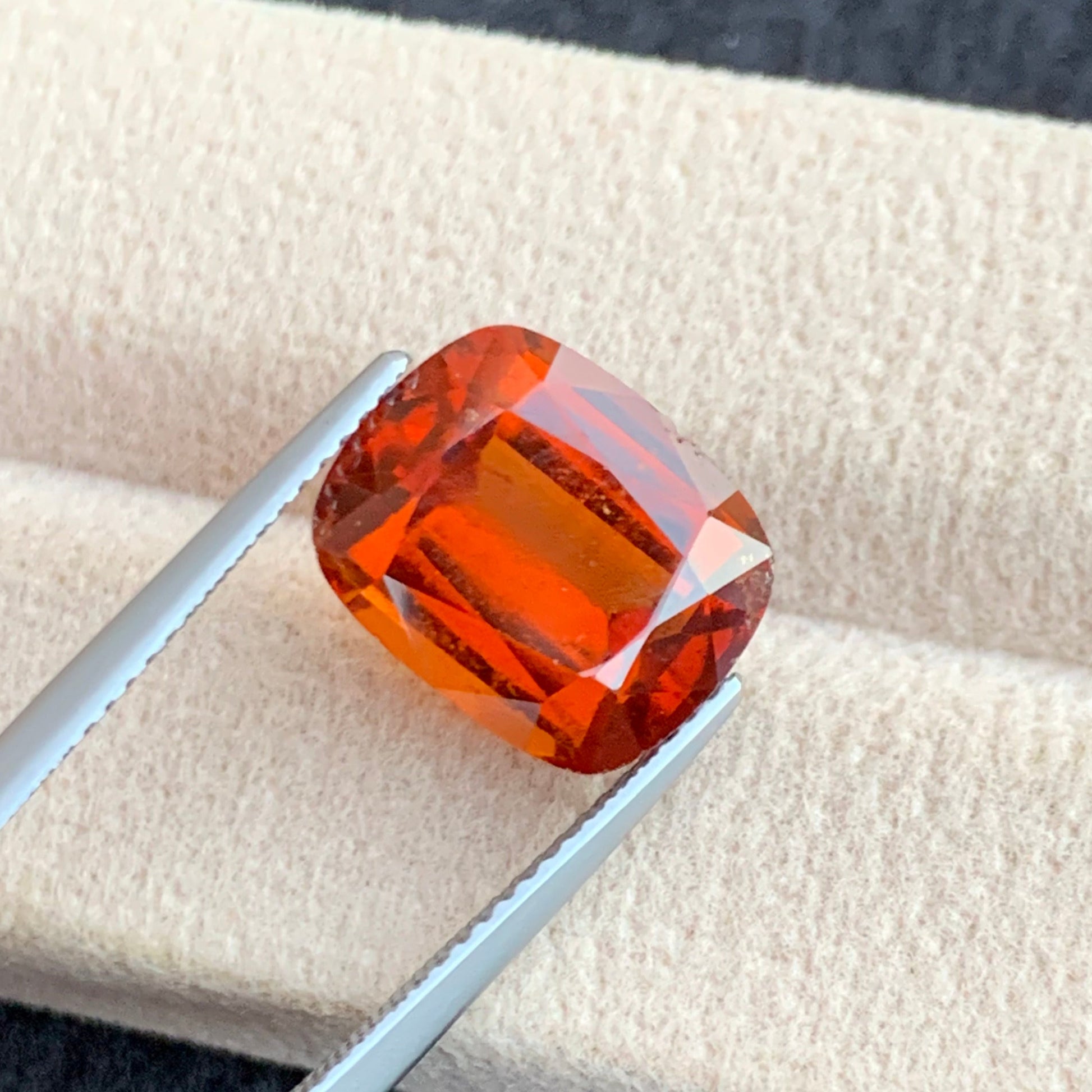 cushion cut hessonite garnet gemstone

hessonite garnet for astrology

large orange hessonite garnet
