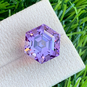Purple Amethyst
hexagonal cut amethyst necklace stone

pink purple amethyst gemstone