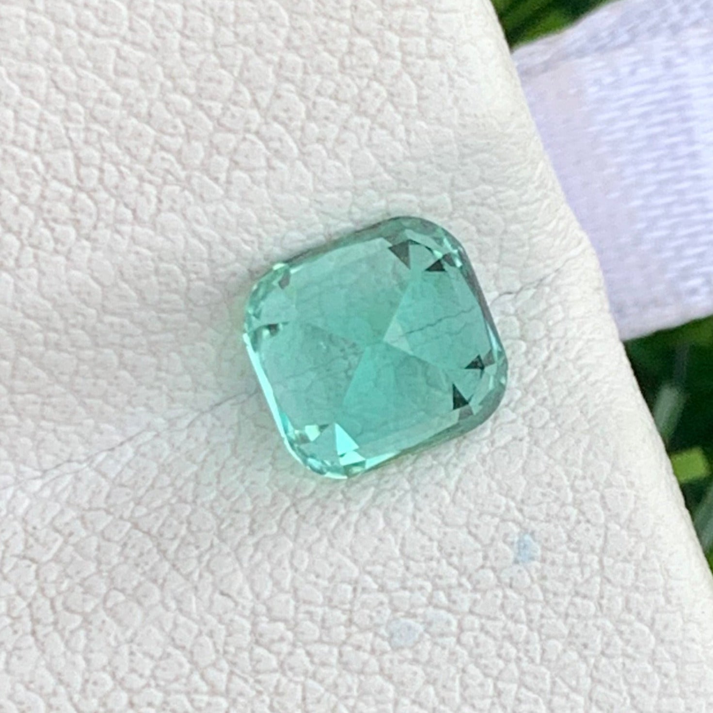 high clarity tourmaline stone
tourmaline gemstone for jewelry