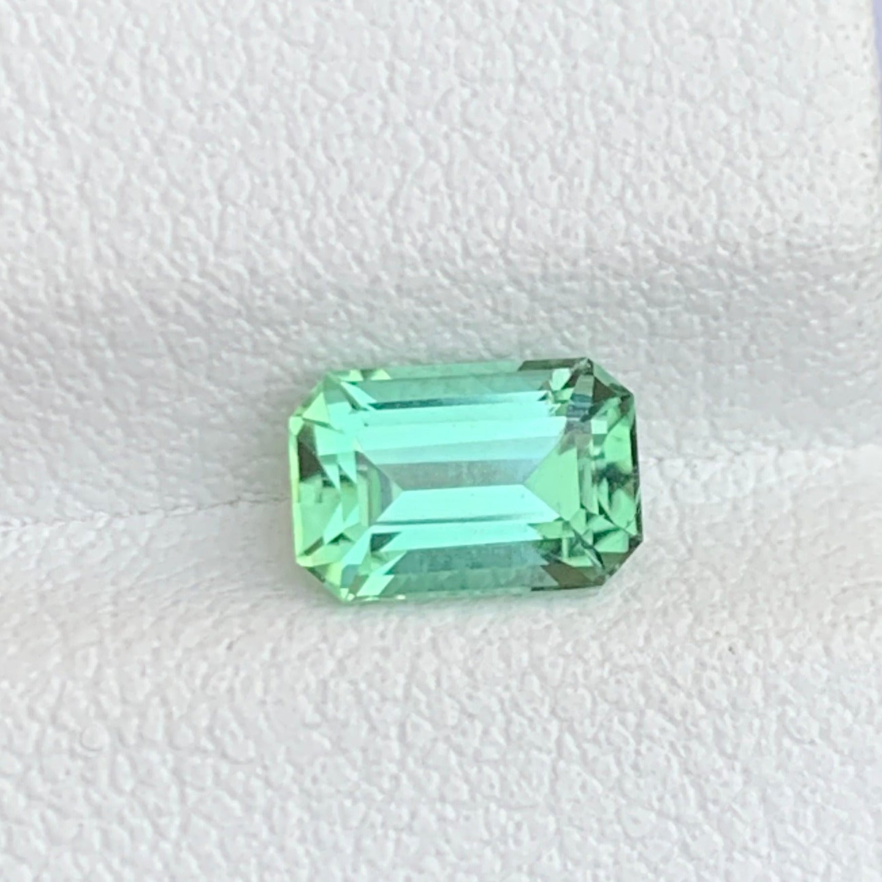 loose apple green tourmaline emerald shape gemstone
OneStep Gems natural Afghan green tourmaline stone