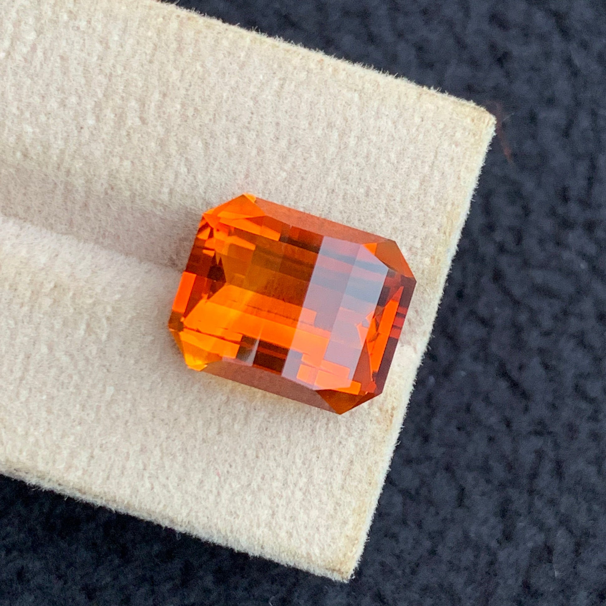 Mandarin Citrine
Mandarin Citrine jewlery
loose mandarin citrine 8.90 carat pixel cut gemstone
Brazil mandarin citrine gemstone loupe clean orange stone