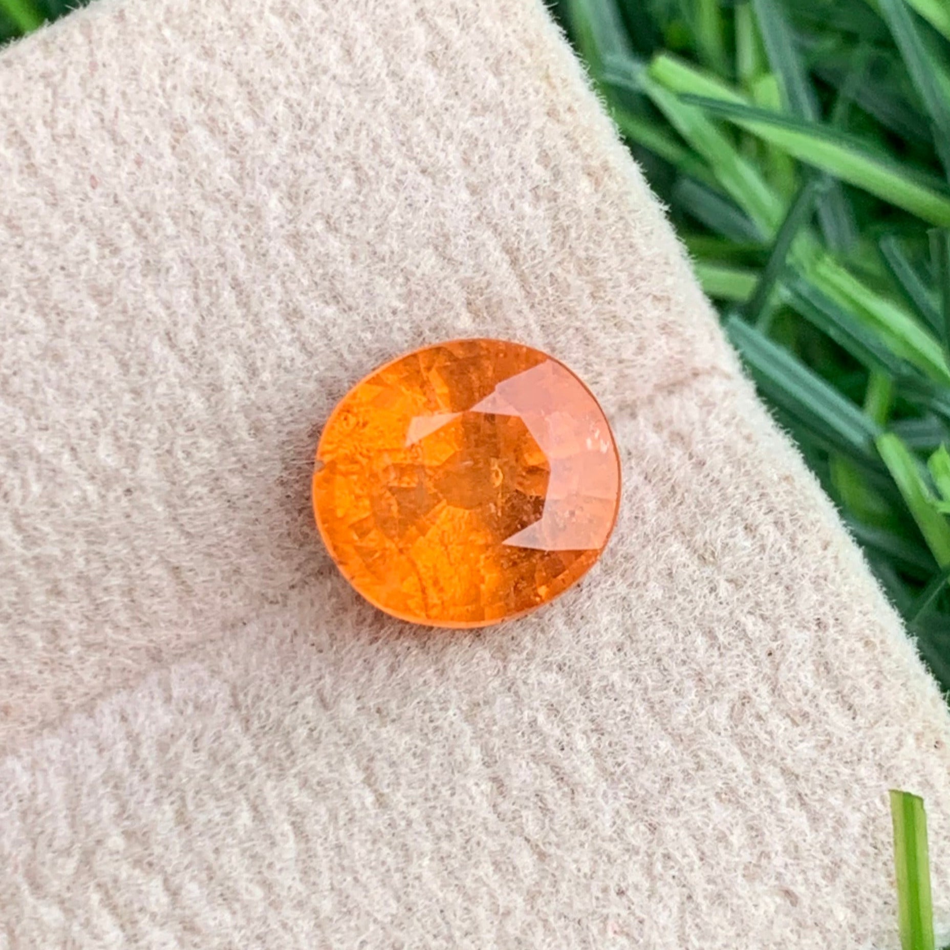 untreated spessartite garnet
mandarin orange garnet stone