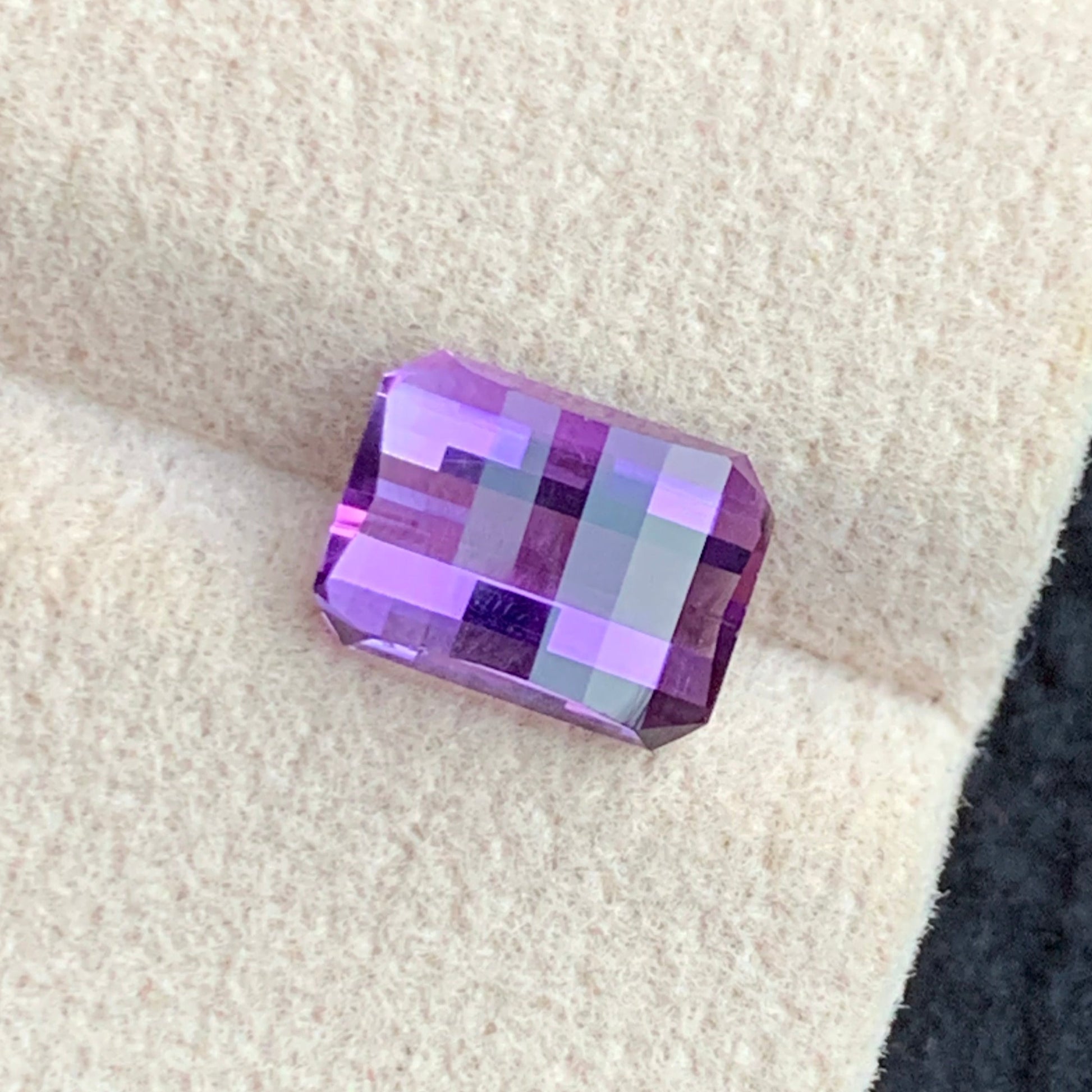 Pink Purple Amethyst
loose pink purple amethyst 2.25 carats pixel cut

natural amethyst gemstone from brazil