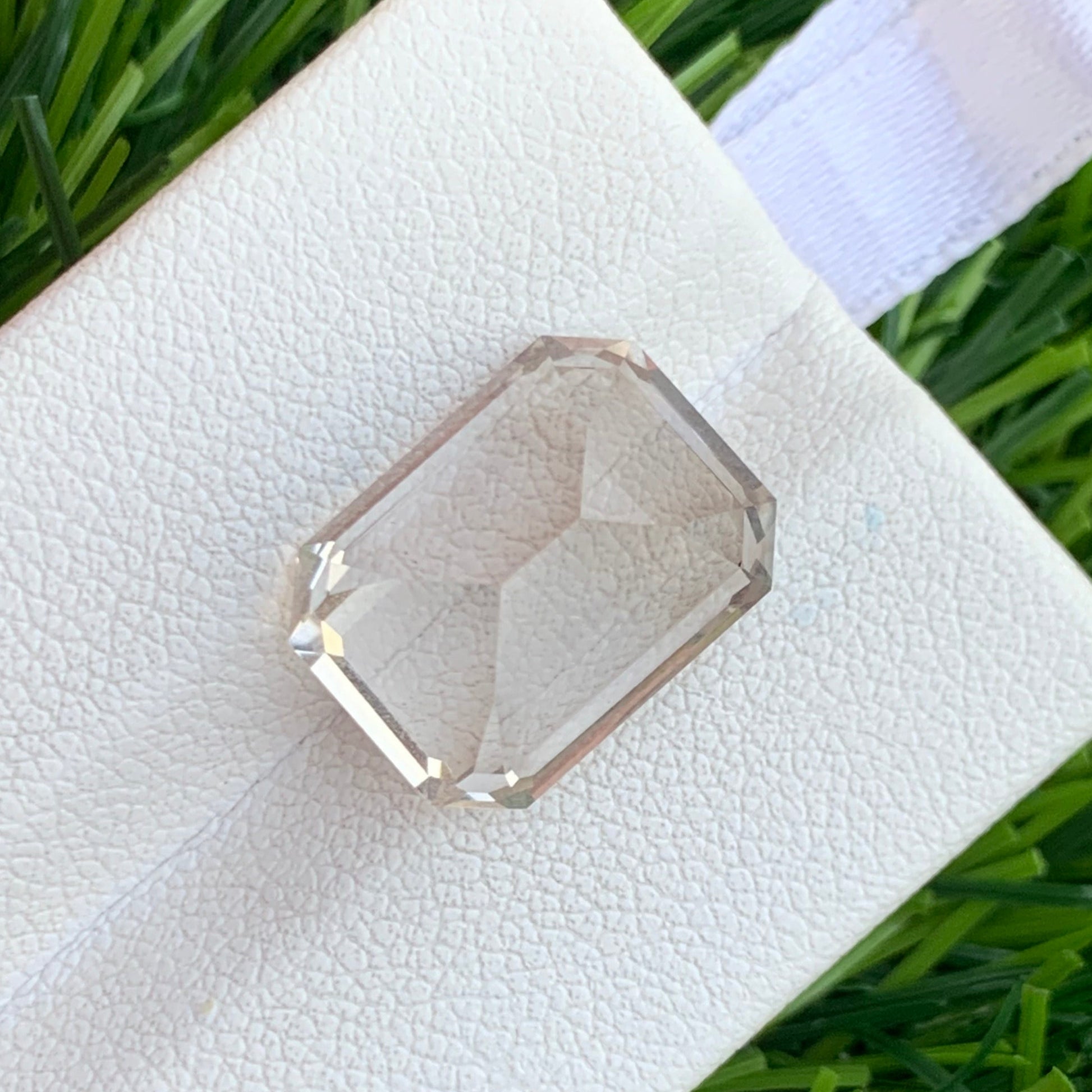 smoky quartz pendant stone
premium smoky quartz crystal