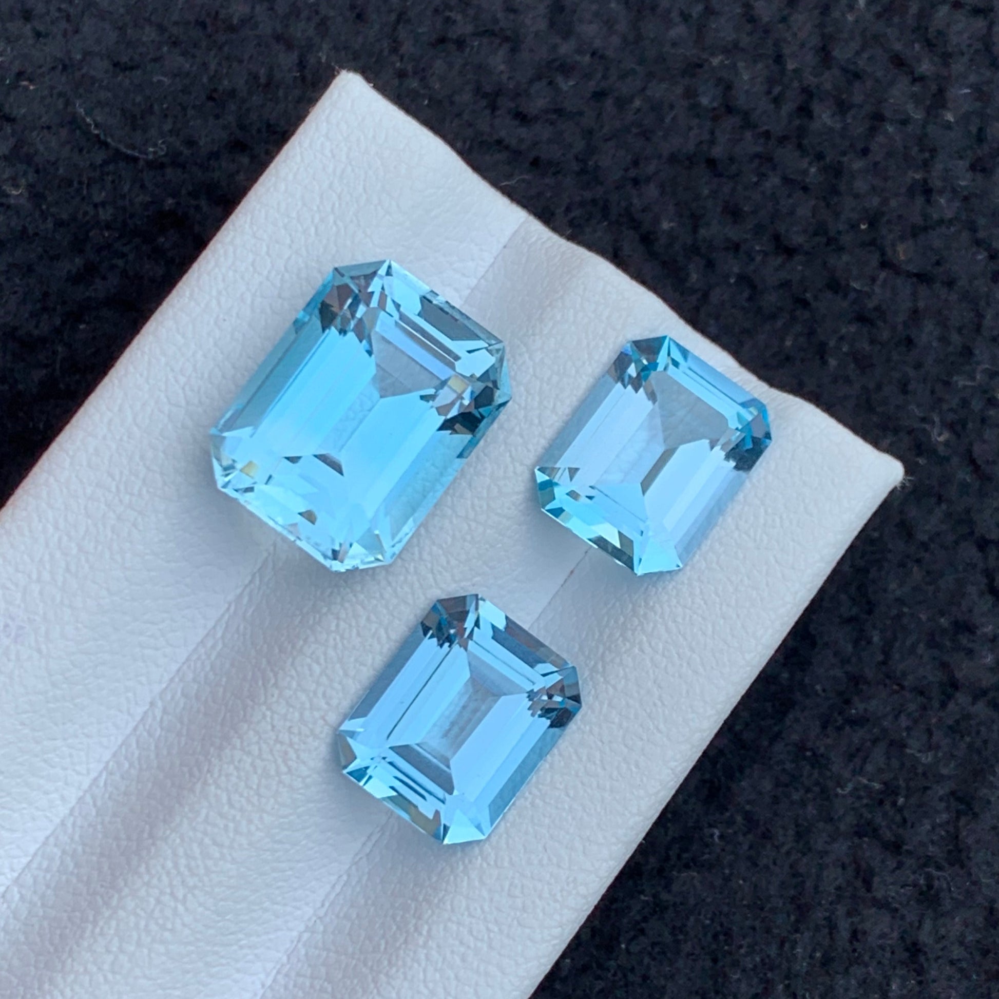 loose swiss blue topaz gemstones

blue topaz gemstone set africa