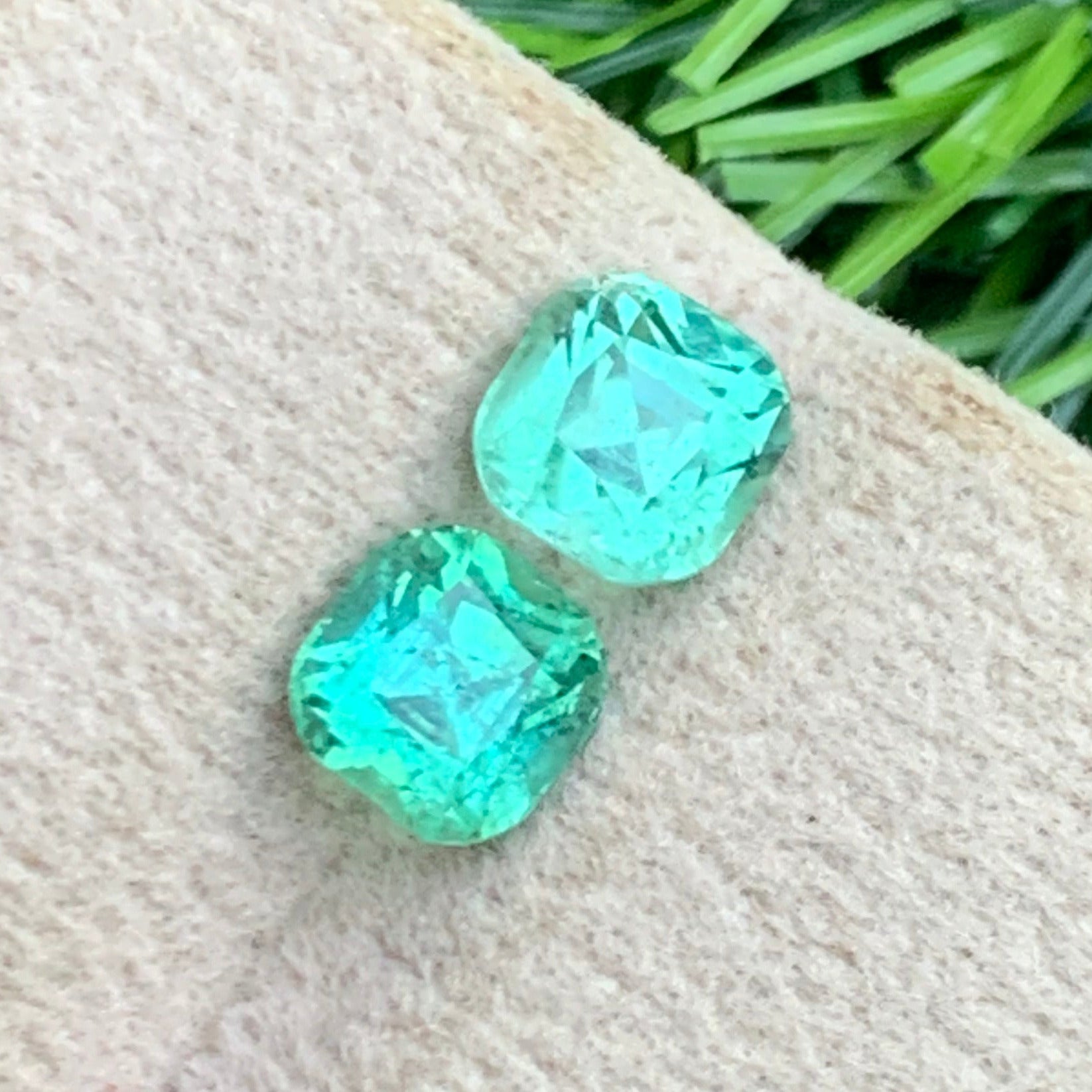 luxury apple green tourmaline gemstone close-up
OneStep Gems premium green tourmaline collection