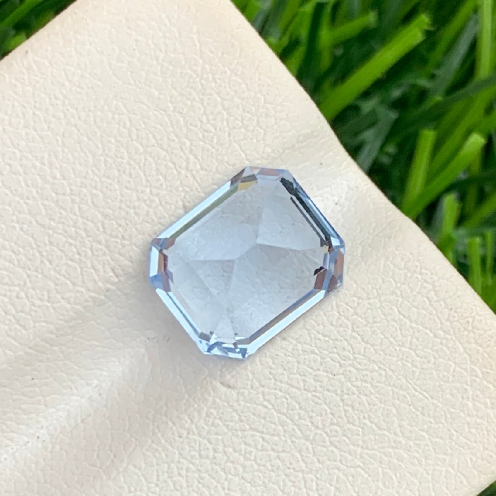 luxury aquamarine gemstone
fine emerald cut aquamarine