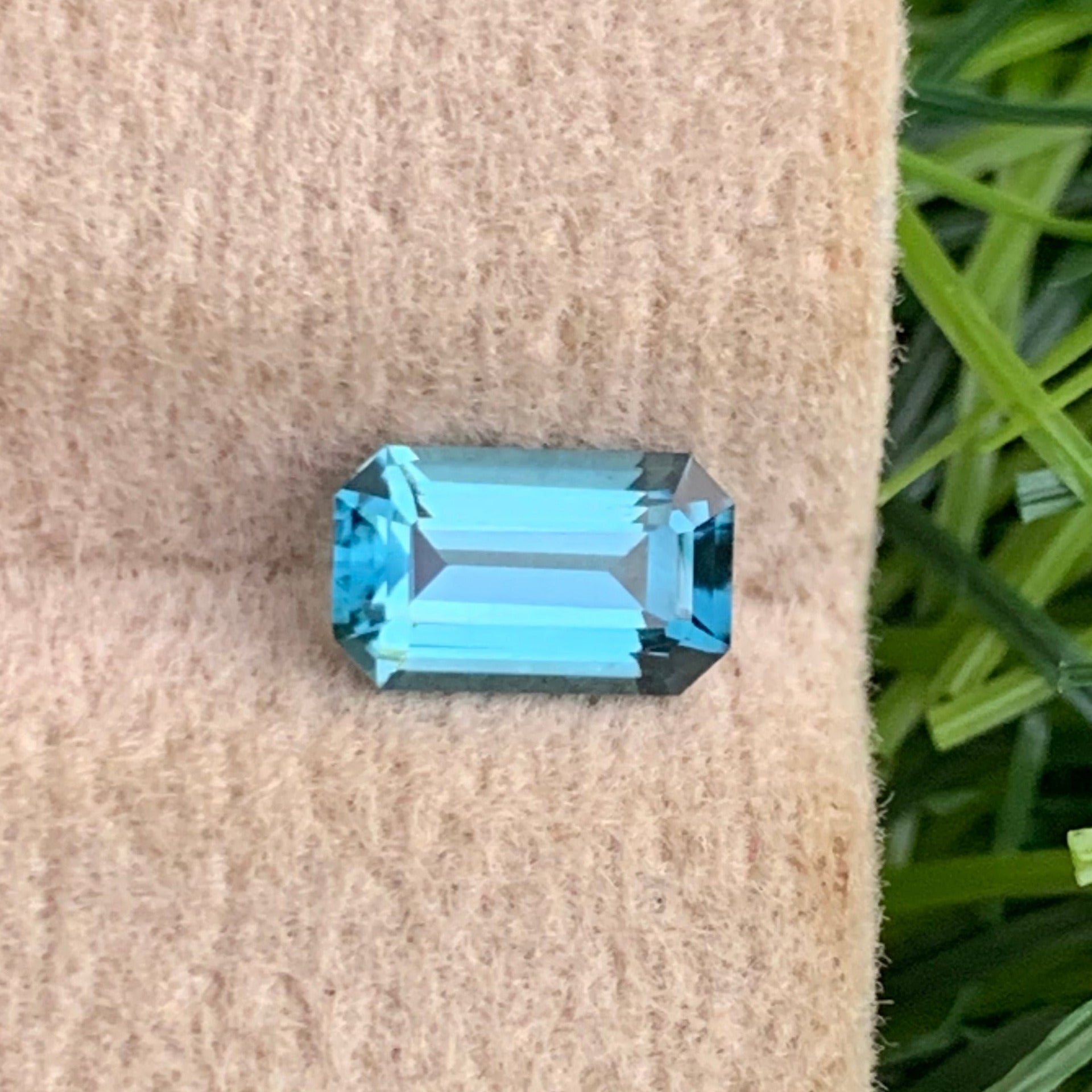 luxury blue tourmaline gemstone emerald cut close view
Afghanistan origin blue tourmaline gemstone detail