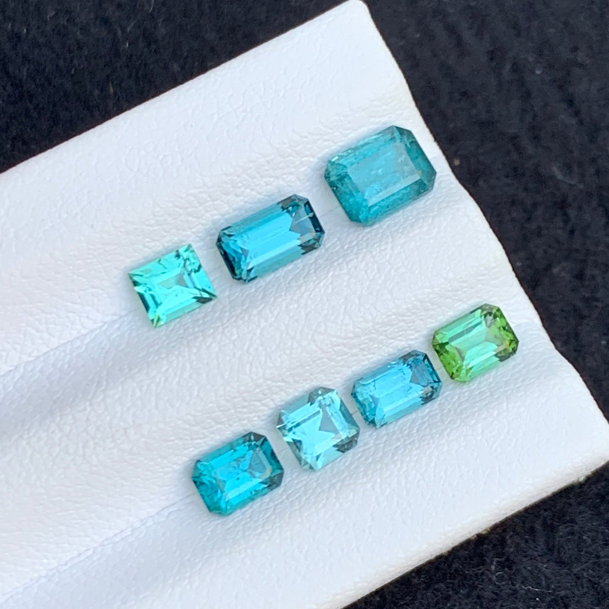 Faceted Tourmaline Lot
multicolor tourmaline lot under 1 carat