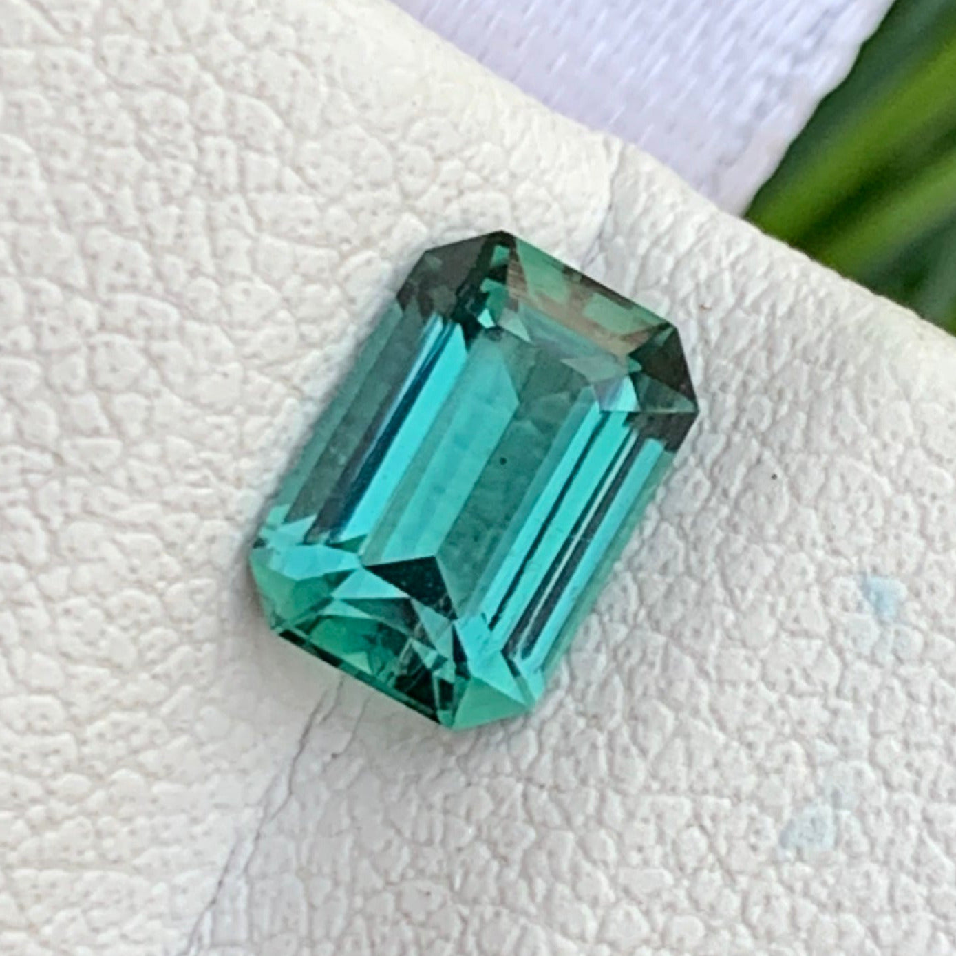 natural bluish green tourmaline gemstone brilliance
afghan bluish green tourmaline gemstone