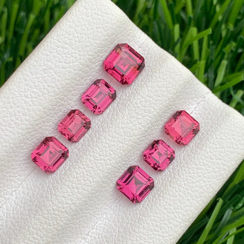 Pink Malaya Garnet lot
natural malaya garnet gemstones
emerald cut malawi garnet gemstone