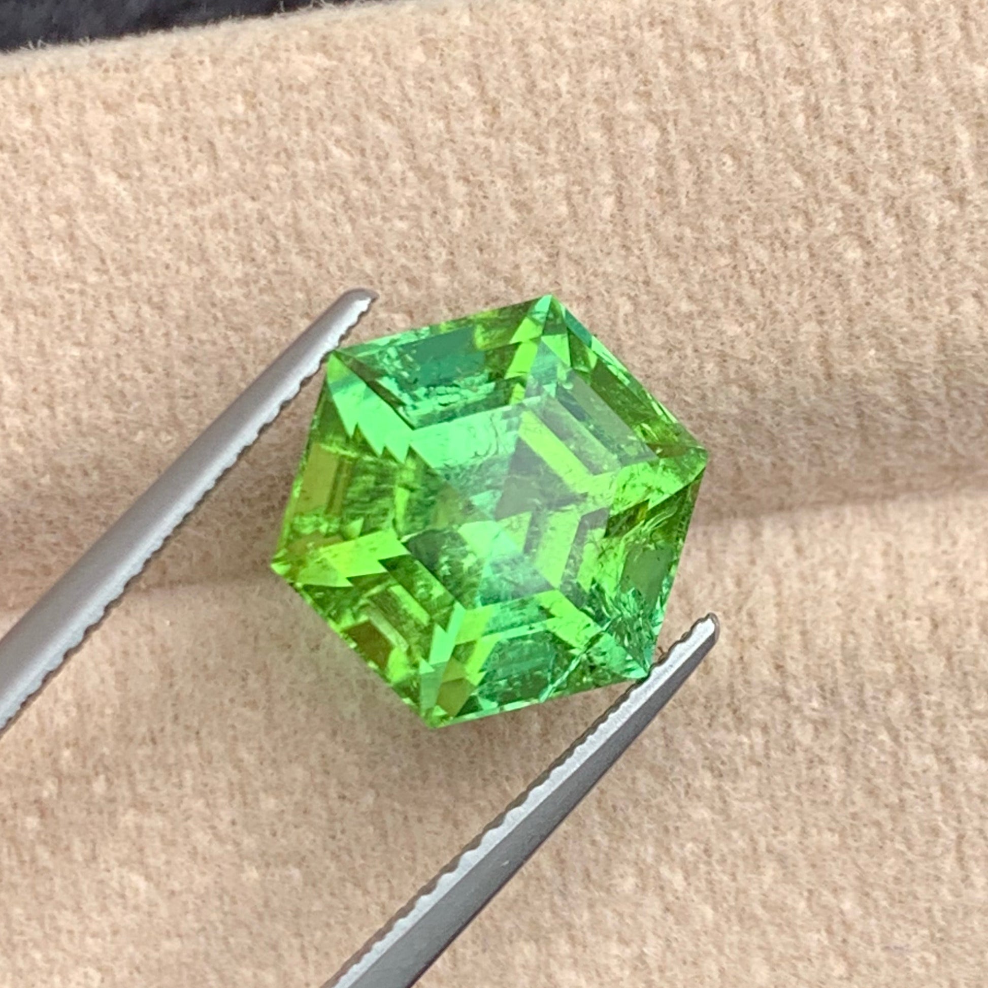 natural mint green tourmaline afghanistan

untreated green tourmaline gemstone