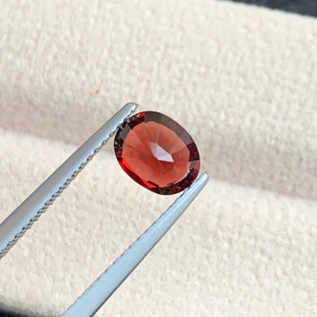 natural red spinel stone

vvs clarity red spinel
