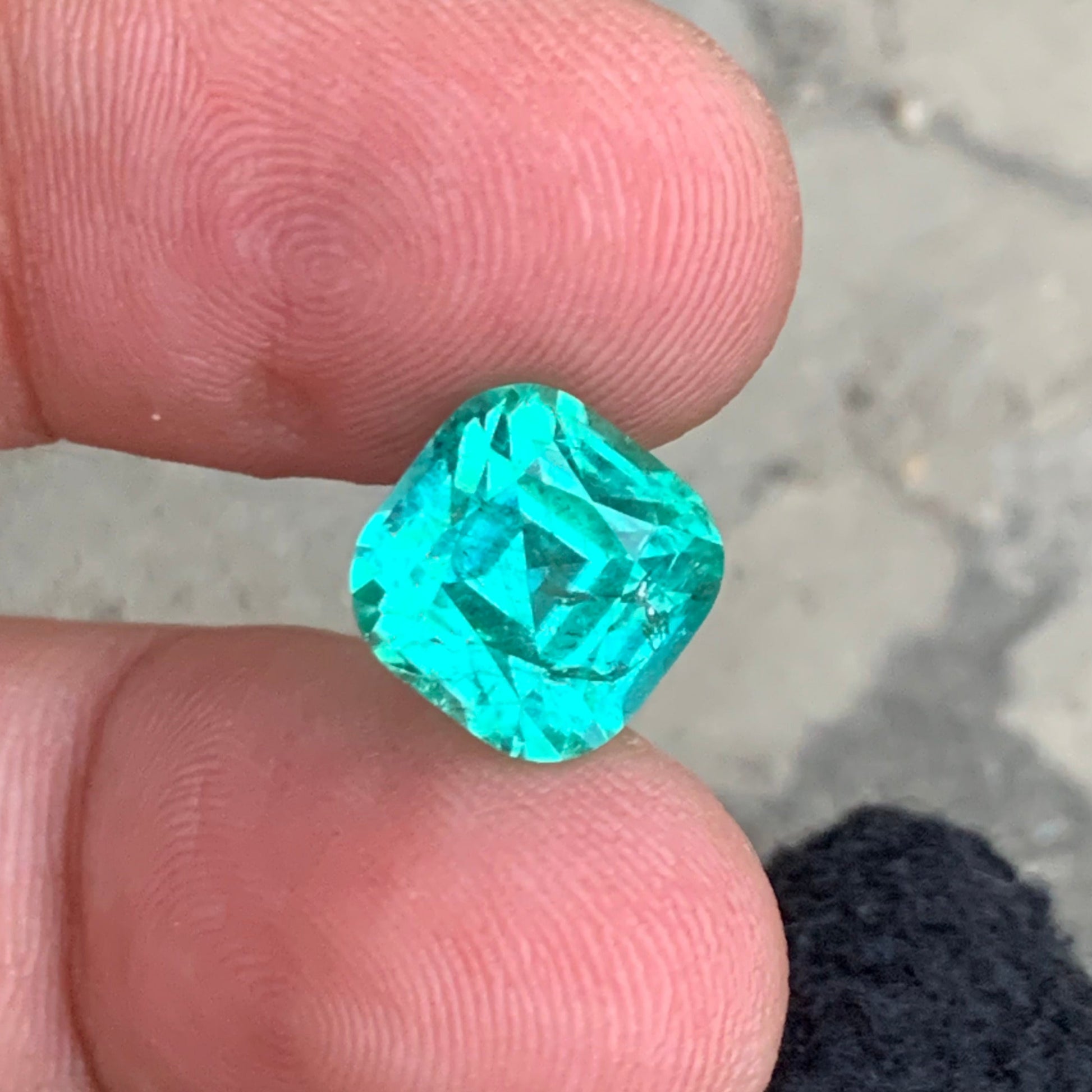 Seafoam Green Tourmaline ring
Seafoam Green Tourmaline pendant