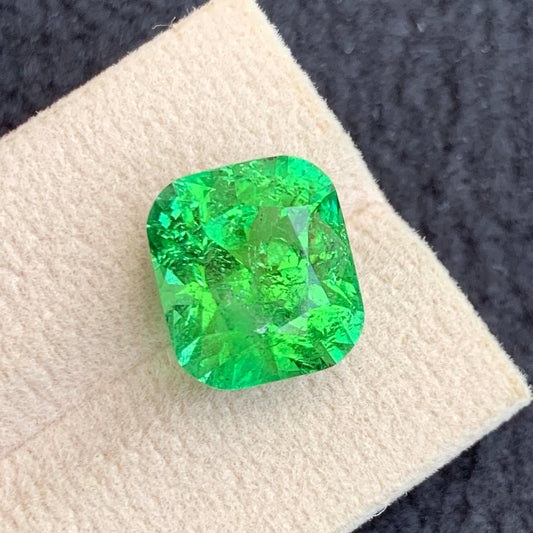 Mint green tourmaline
tourmaline ring
tourmaline jewelry