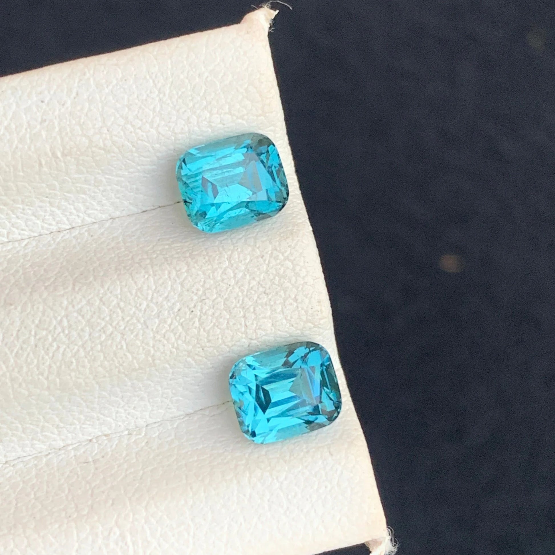 neon blue tourmaline pair diamond ring
