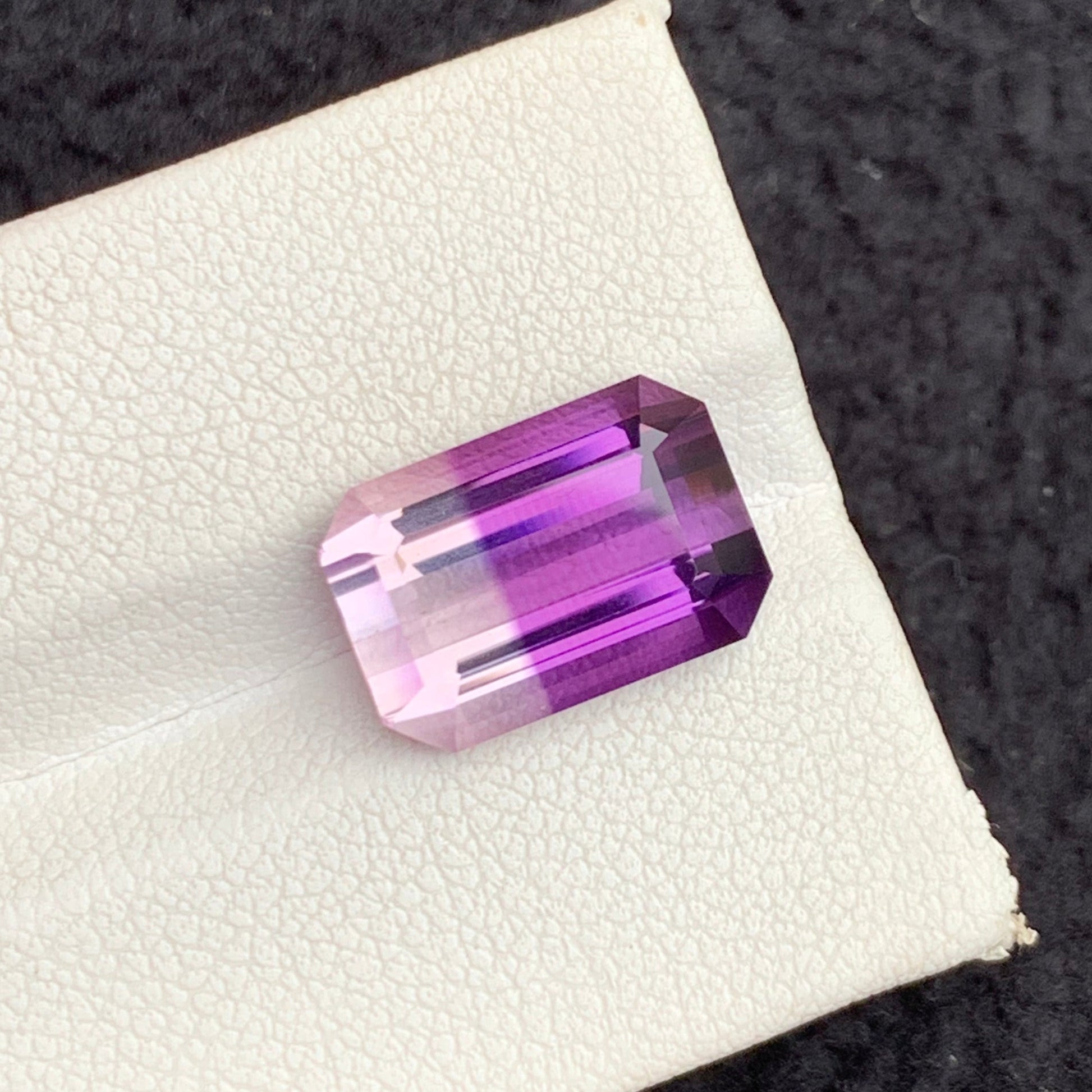 Bicolor Amethyst Gems
untreated bicolor amethyst gemstone

emerald cut amethyst loupe clean

faceted bicolor amethyst quartz

natural quartz bicolor amethyst