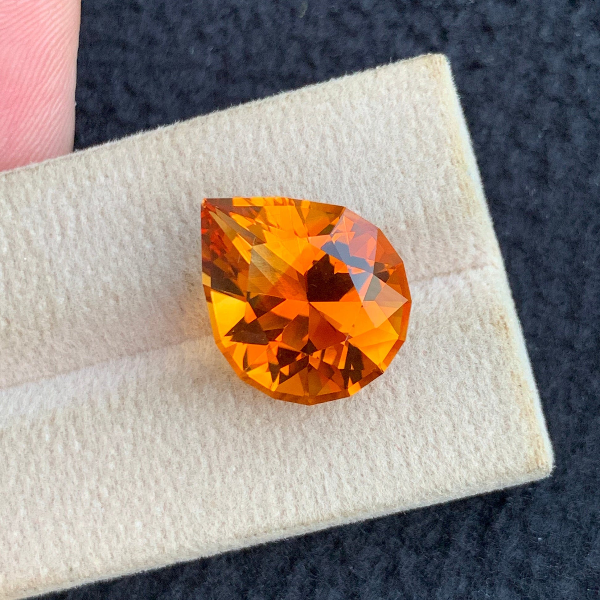 pear cut fire citrine loupe clean gemstone
large orange citrine gemstone for rings