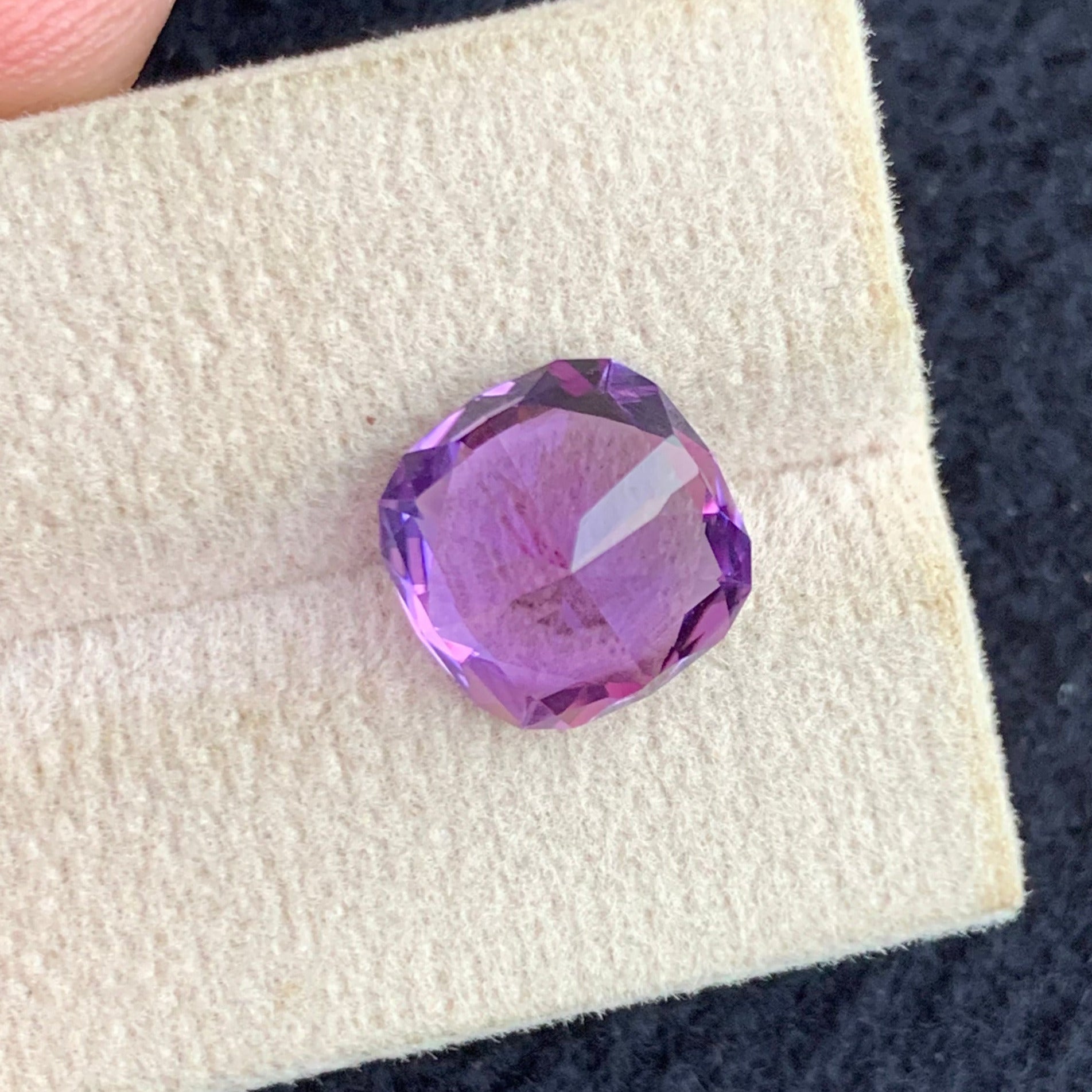 pink purple amethyst for rings and pendants
loose amethyst gemstone fancy cushion cut