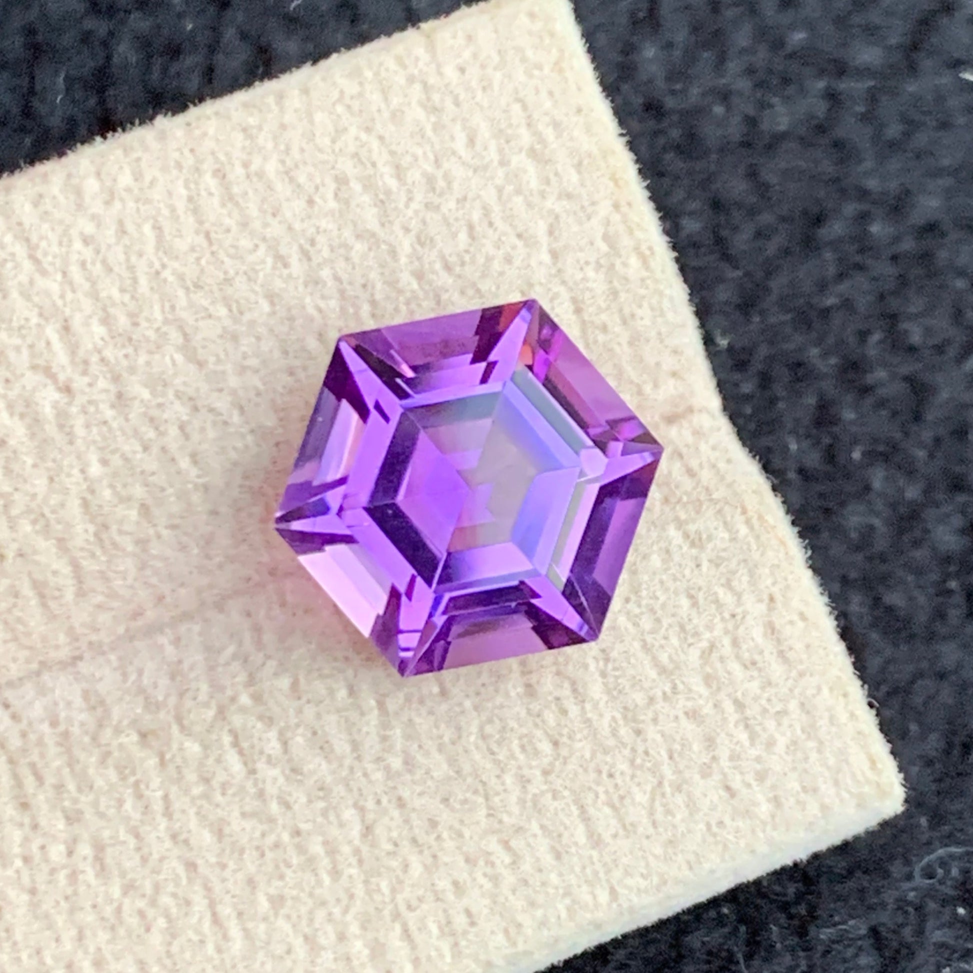 pink purple amethyst Gemstone
rose de france style amethyst

onestep gems amethyst stone