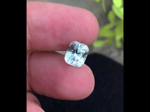 luxury colorless tourmaline gemstone for fine jewelry
rare tourmaline achroite loose gemstone close view