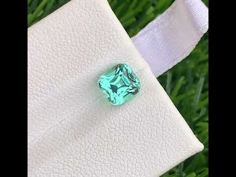high clarity tourmaline stone
tourmaline gemstone for jewelry