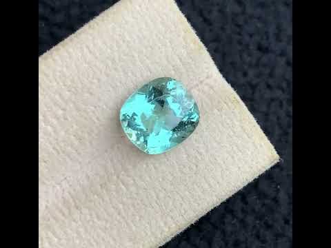 unique dual color tourmaline gemstone
4 carat plus tourmaline luxury stone