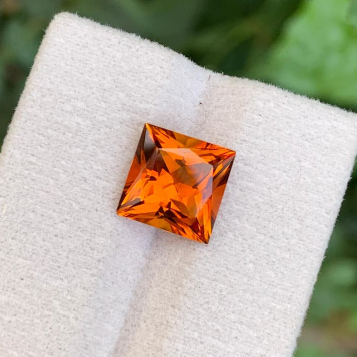 princess cut citrine gemstone for ring design
vivid mandarin orange citrine loose gemstone