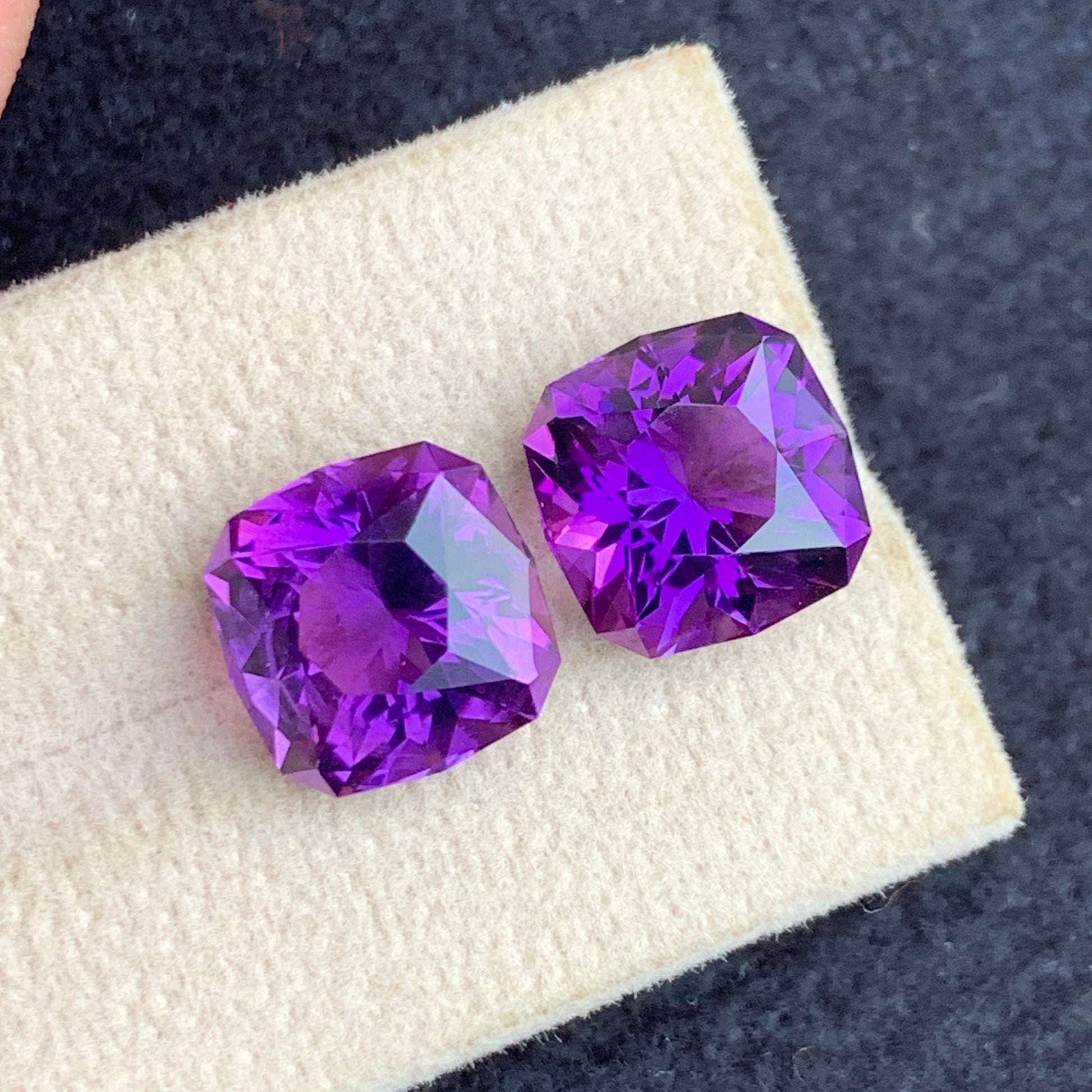 purple pink amethyst loose gemstones macro detail high clarity
matched amethyst pair for rings and pendants jewelry use