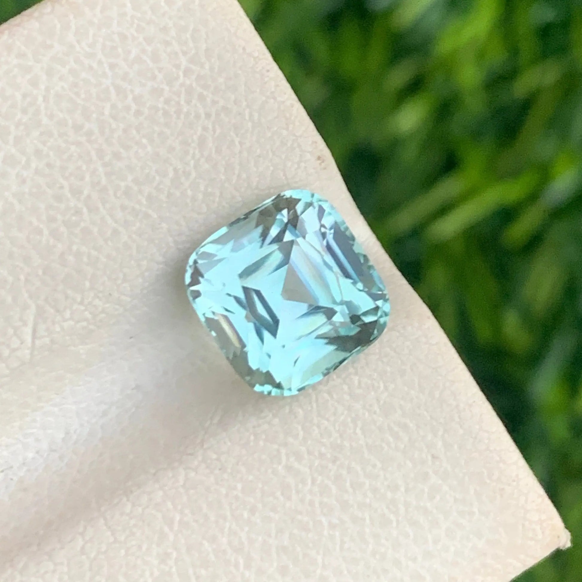 seafoam tourmaline color
collector quality seafoam tourmaline gemstone
blue green seafoam tourmaline close up
