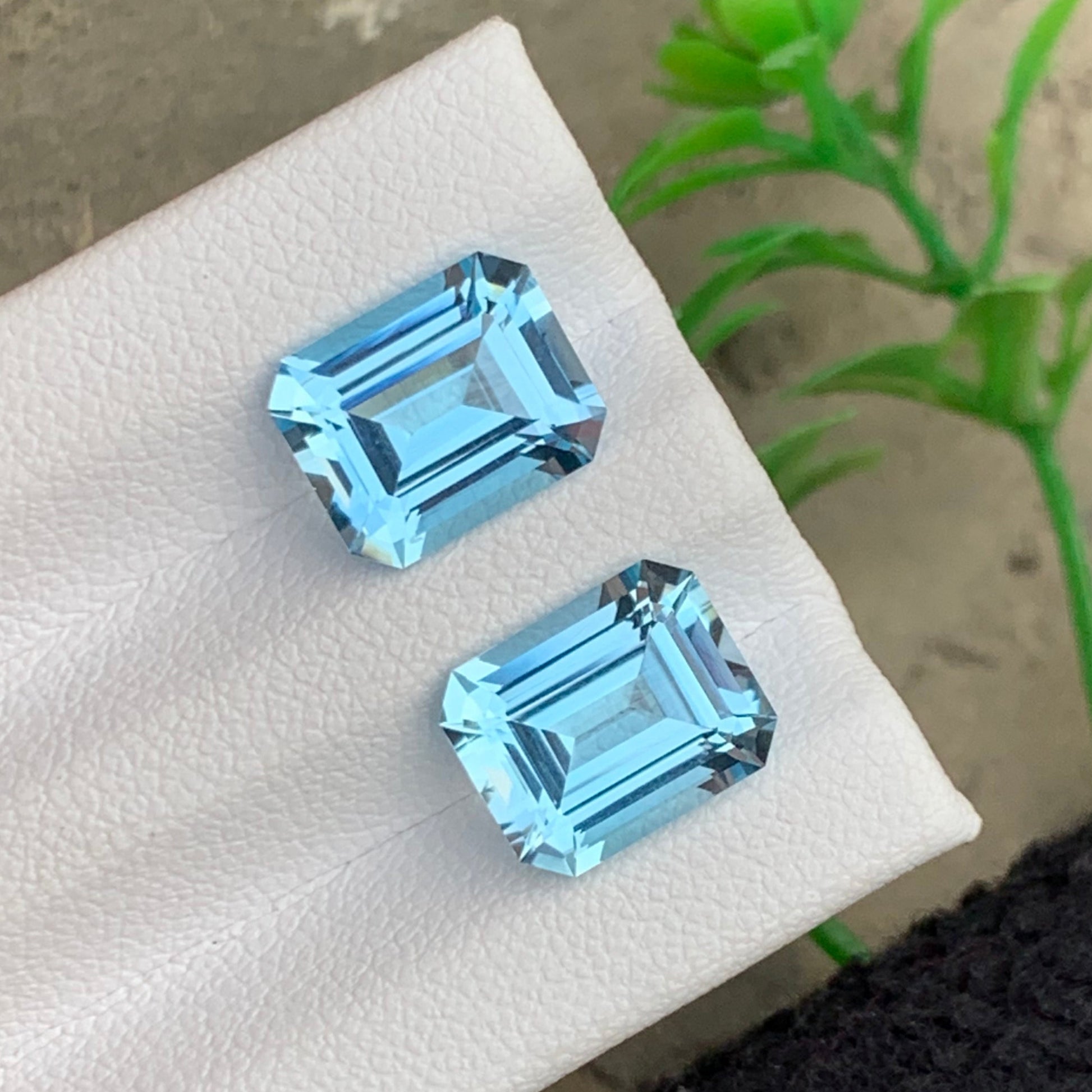 Blue Topaz Earrings
swiss blue topaz earrings gemstone pair

onestep gems swiss blue topaz pair