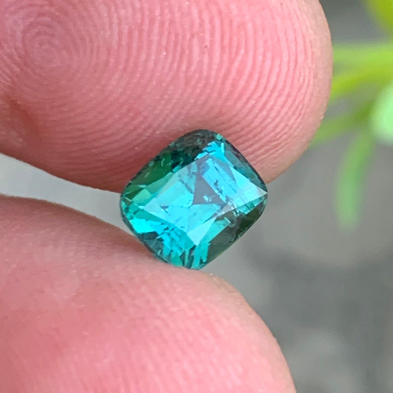tourmaline gemstone cushion cut 1.55 carat
high quality lagoon tourmaline stone